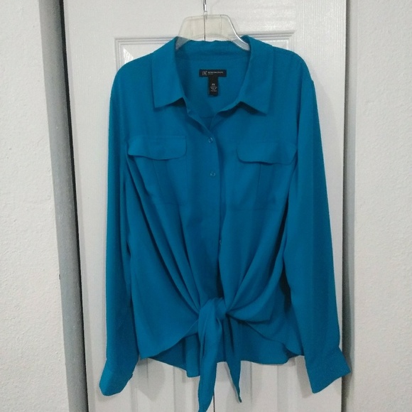 Blouse - Picture 2 of 3